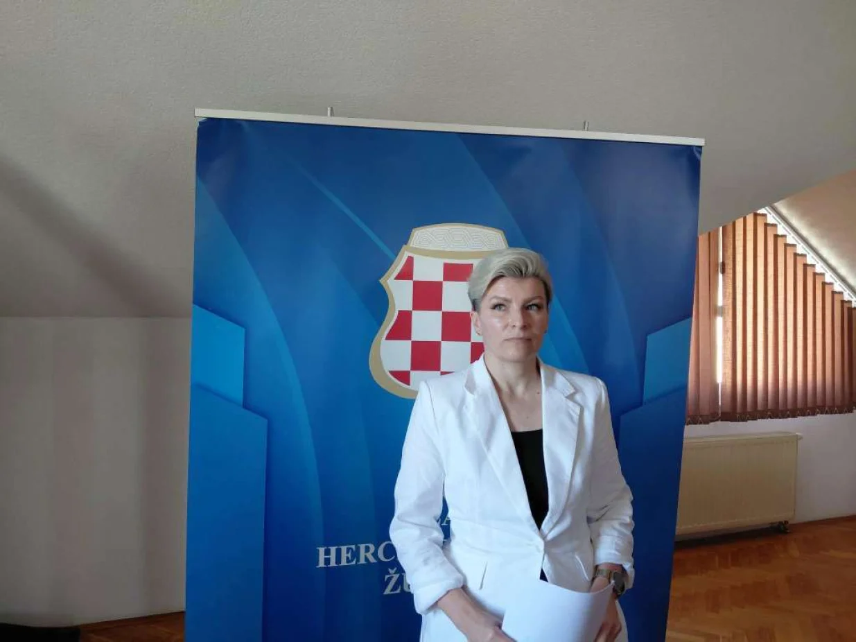 Dijana Novković-Pećanac/Fena