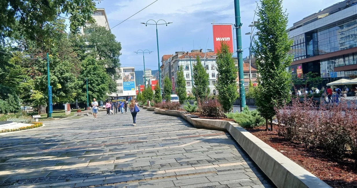Urbana &scaron;etnica u centru Sarajeva/