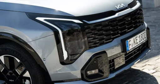 Kia Sportage redizajn Moderniji izgled i savremeni hibridi adsfhadfg/