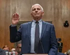 Anthony Fauci pred američkim kongresom/Allison Robbert)/
