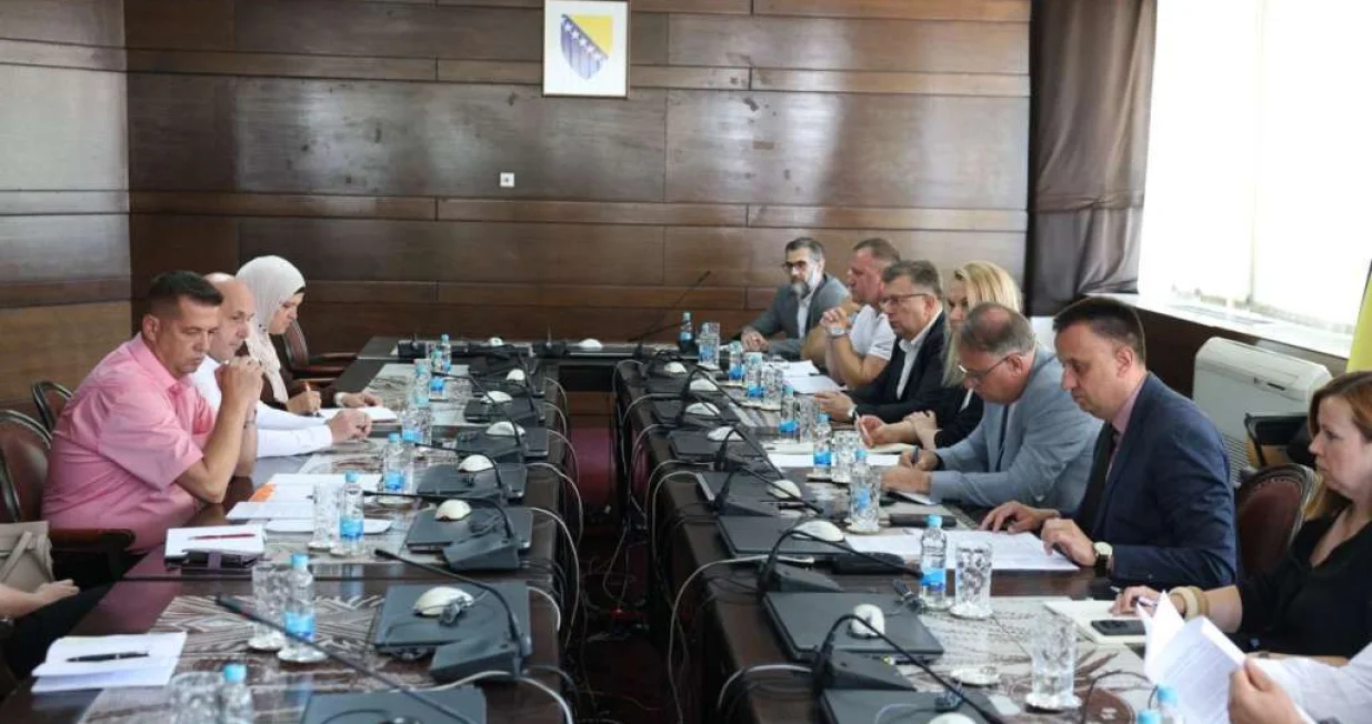 Sa jednog od sastanaka u Vladi FBiH, nakon kojih je progla&scaron;en stečaj NŽZ-a/