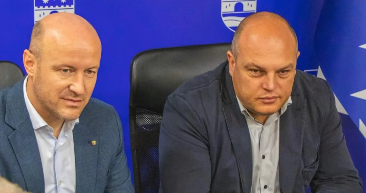 Nisvet Jusić SBiH i Mustafa Ružnić NES - bez dogovora za rukovodstvo kluba Bo&scaron;njaka i zvanične većine u USK/