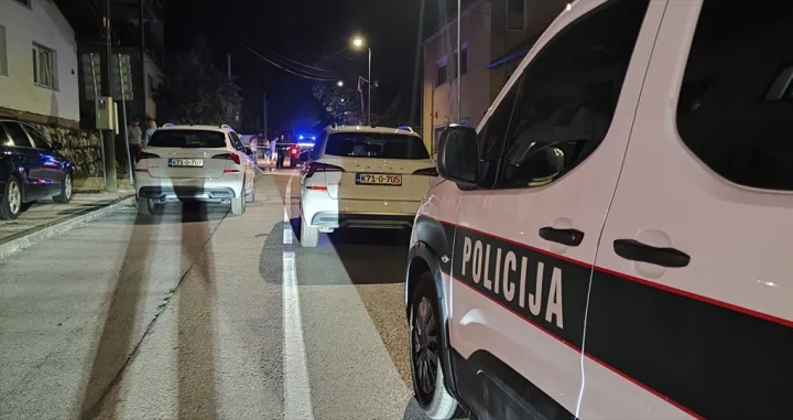 Bihać policija na mjestu napada na migranta/Anadolija/