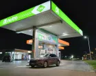 Dok električni automobili osvajaju naslovnice i dobijaju podsticaje, komprimovani prirodni gas CNG tiho gradi reputaciju goriva koje funkcioni&scaron;e. Drugim riječima, dok električna vozila nude revoluciju, CNG nudi evoluciju. Zato, otvaramo karte i analiziramo prednosti i nedostatke...adfhadfha/