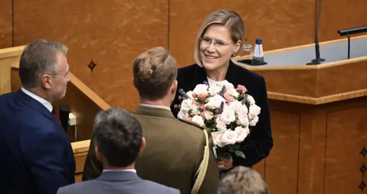 TALIN, 2. septembra (FENA) - Estonski parlament je u srijedu izabrao ustavnu pravnicu Ulle Madise za novu predsjednicu ove baltičke zemlje, čime je postala druga žena na toj uglavnom ceremonijalnoj funkciji./Fena