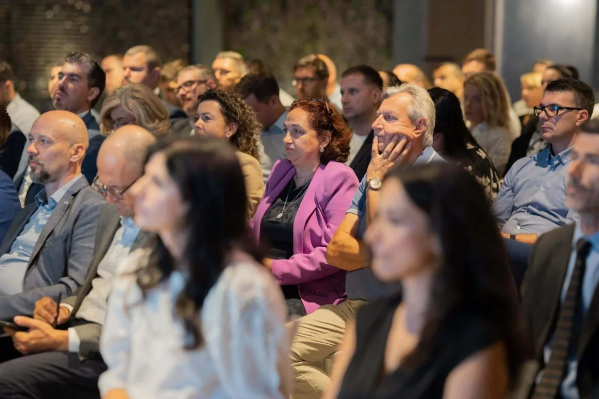 Pred nama je treće izdanje poslovne konferencije MoBizz- konferencija iz 2025/