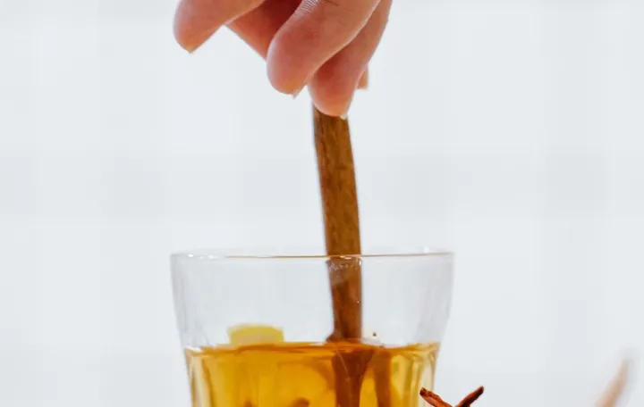 Sirup od đumbira za ublažavanje ka&scaron;lja/Anna Pou