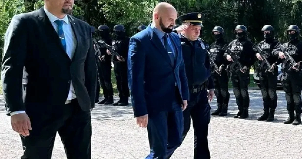 Ministar policije Adnan Habibija/